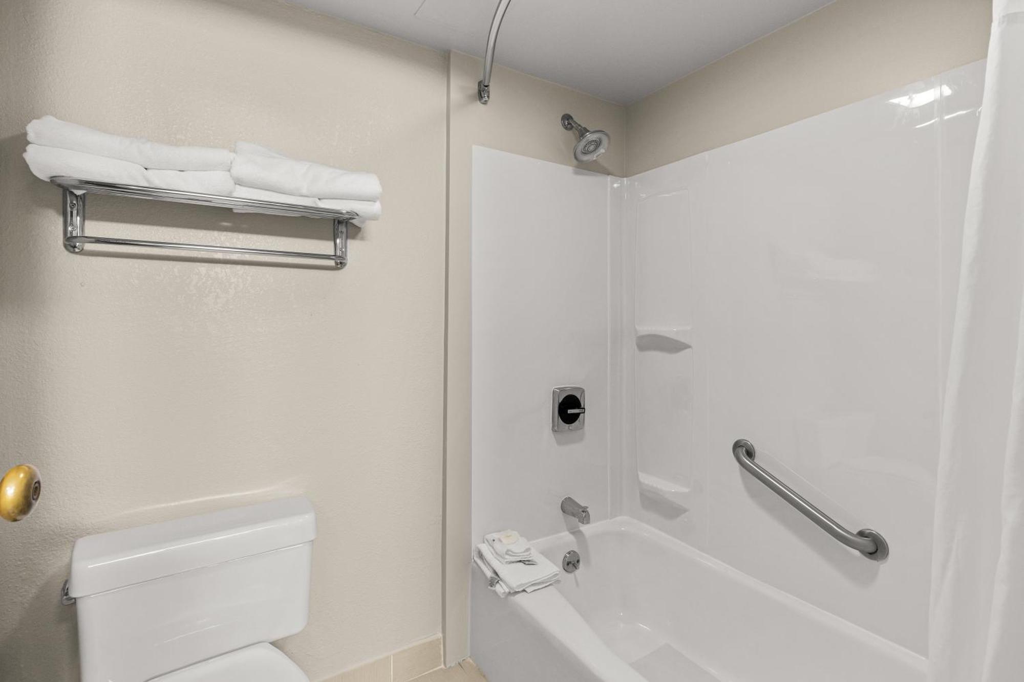 Suburban Studios Altoona Kültér fotó